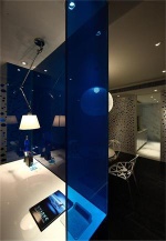 Decorative safety glass