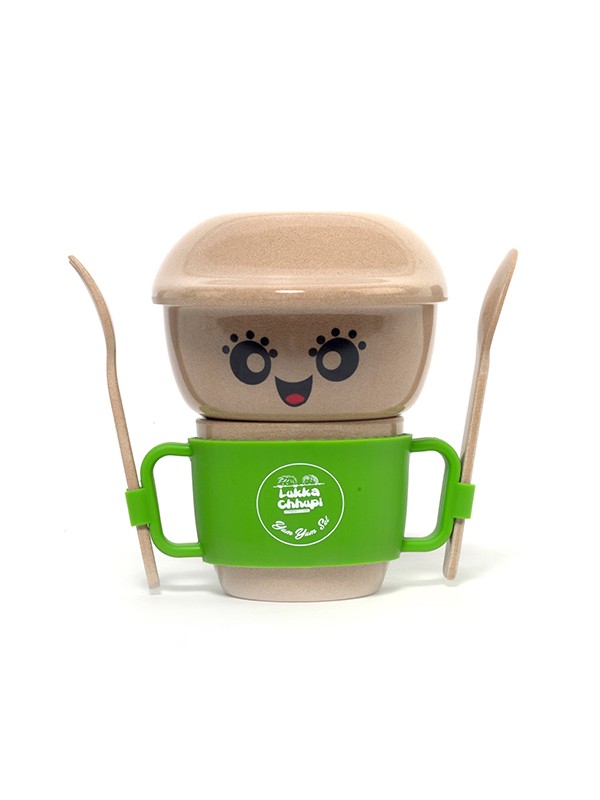 The feeder set contains a large cup, big bowl, and an easy-to-hold spoon and fork