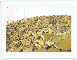 Crude beeswax