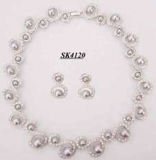 Necklace set